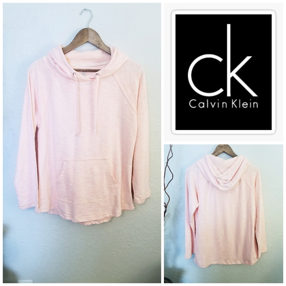 Calvin Klein | Peach/Blush Hoodie| M